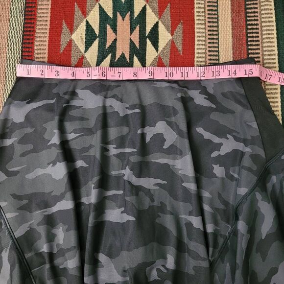 Athleta Match Point Skort Sz M‎ Black Camo Stretchy Flowy Sporty Tennis Athletic - Picture 9 of 14